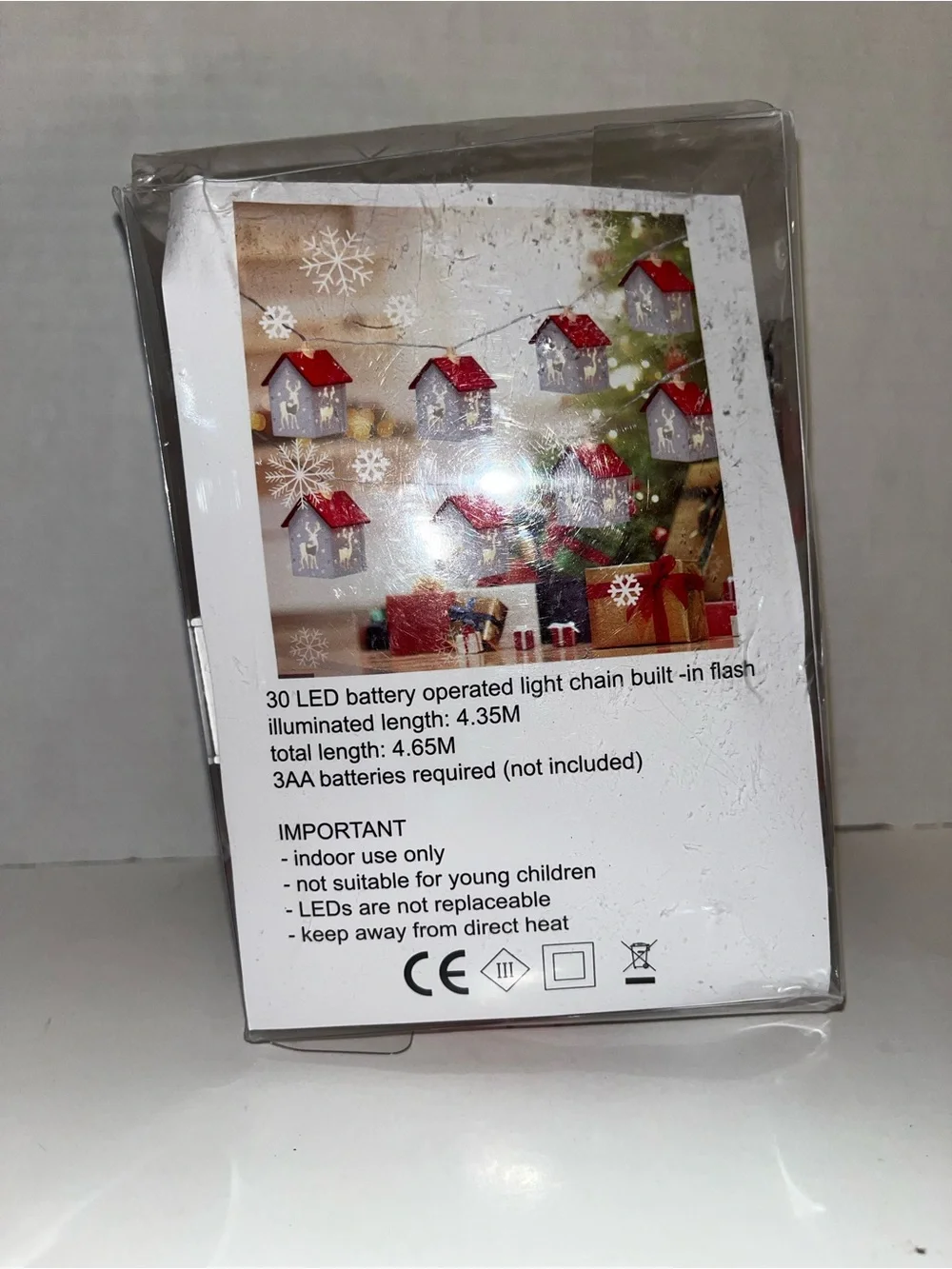 30 LED Battery Operated Light Chain Built In Flash Houses with Reindeer Cutouts